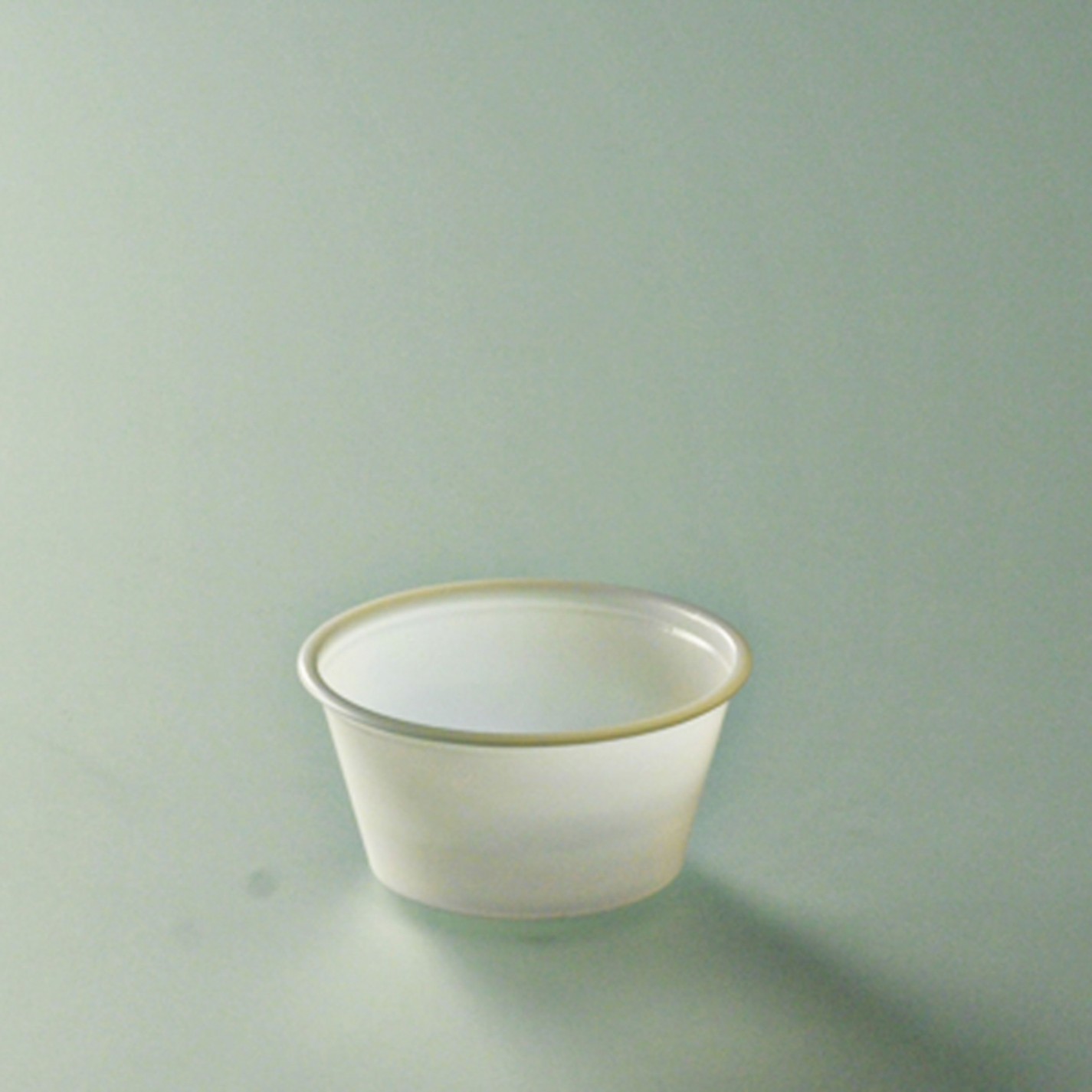POT A SAUCE PS 6CL TRANSLUCIDE D.61MM H.30MM /250 couv 12381 FS - Rempl. 34877 POT A SAUCE PS 6CL TRANSLUCIDE D.61MM H.30MM /250 couv 12381 FS - Rempl. 34877