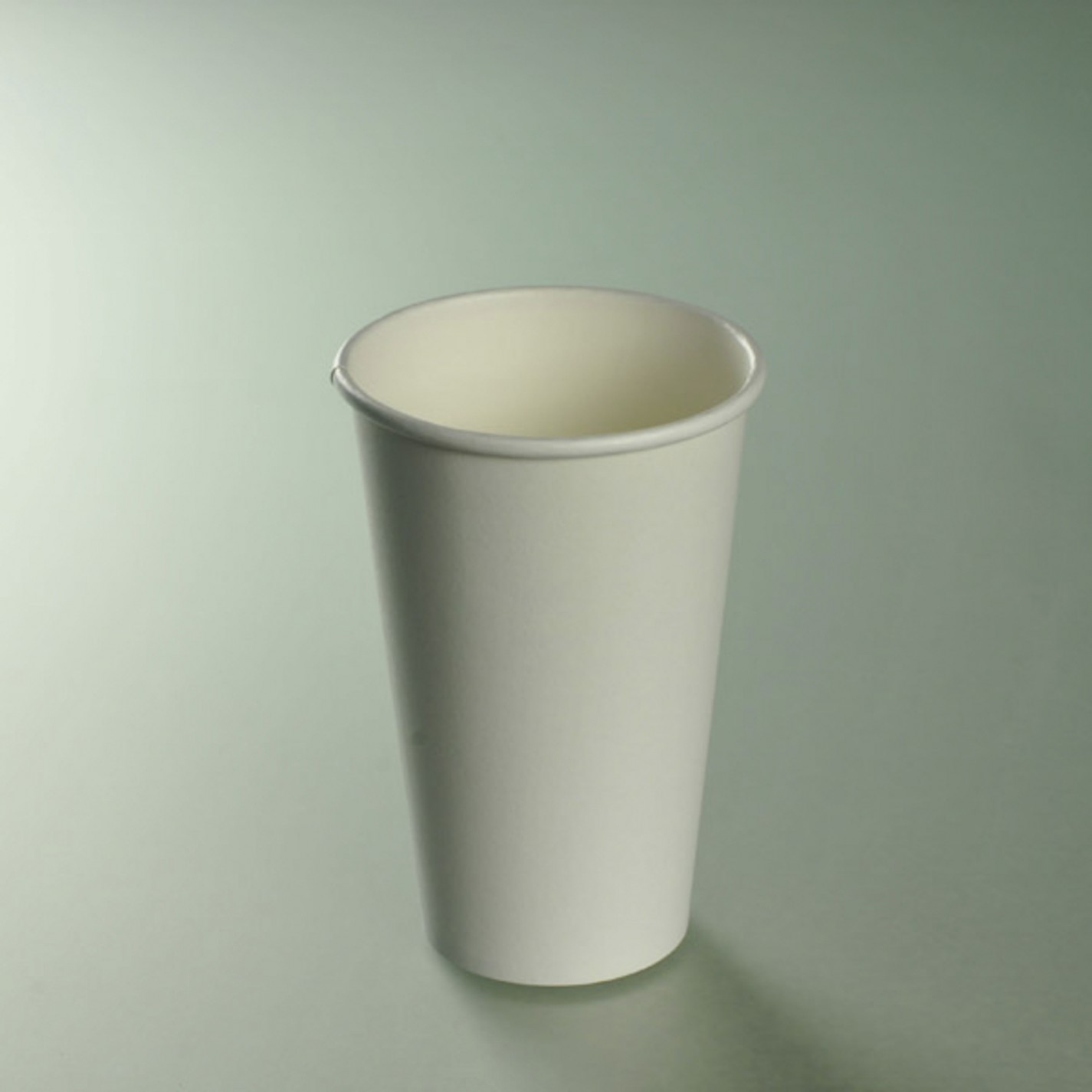 GOBELET CARTON BLANC 30CL PLEIN 35CL ø80 H117MM /50 couv 33566-34922 GOBELET CARTON BLANC 30CL PLEIN 35CL ø80 H117MM /50 couv 33566-34922