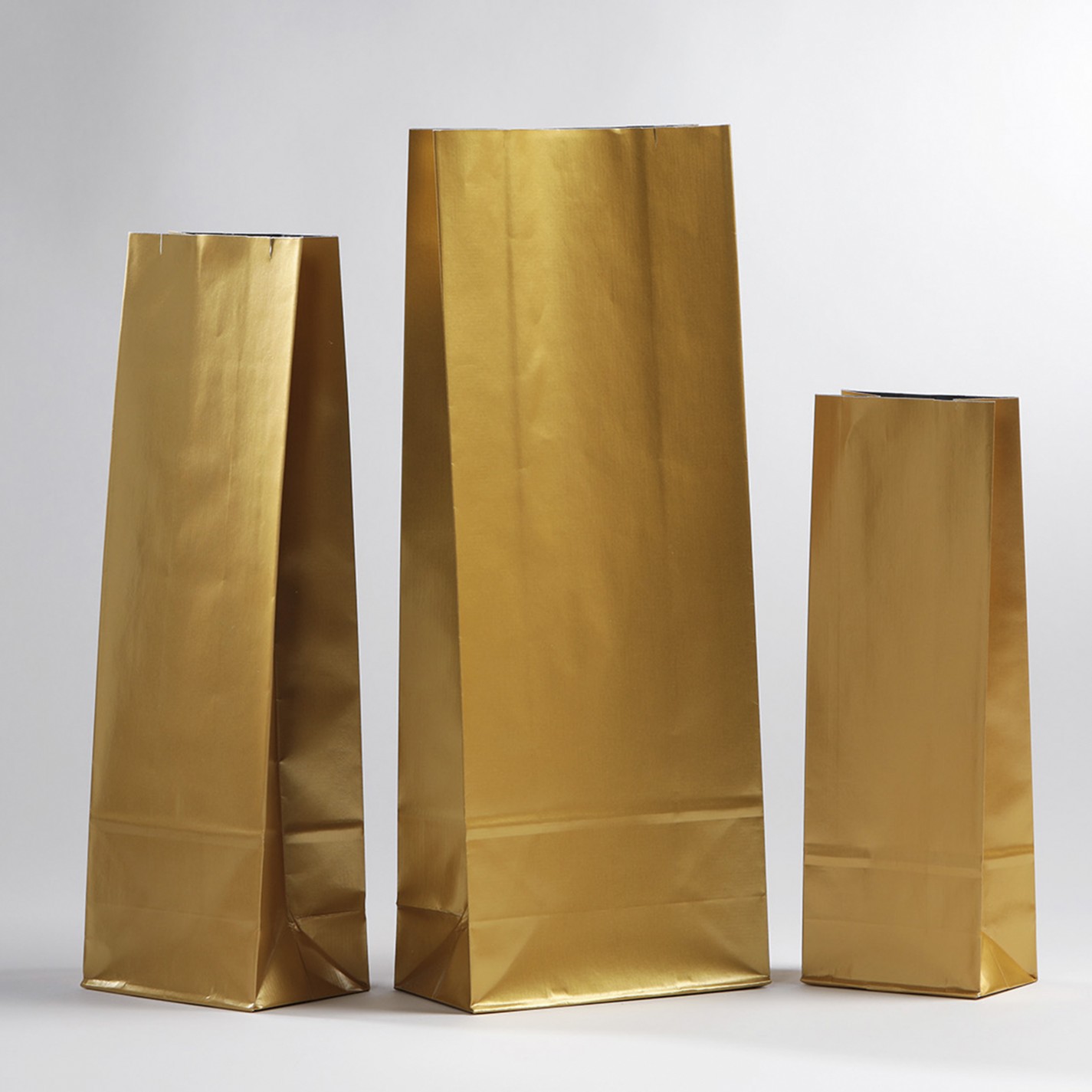 SAC SOS ALU DORE 110GRS 80+50X230MM DOUBLE FILM METALISE 30Mµ /1000 SAC SOS ALU DORE 110GRS 80+50X230MM DOUBLE FILM METALISE 30Mµ /1000